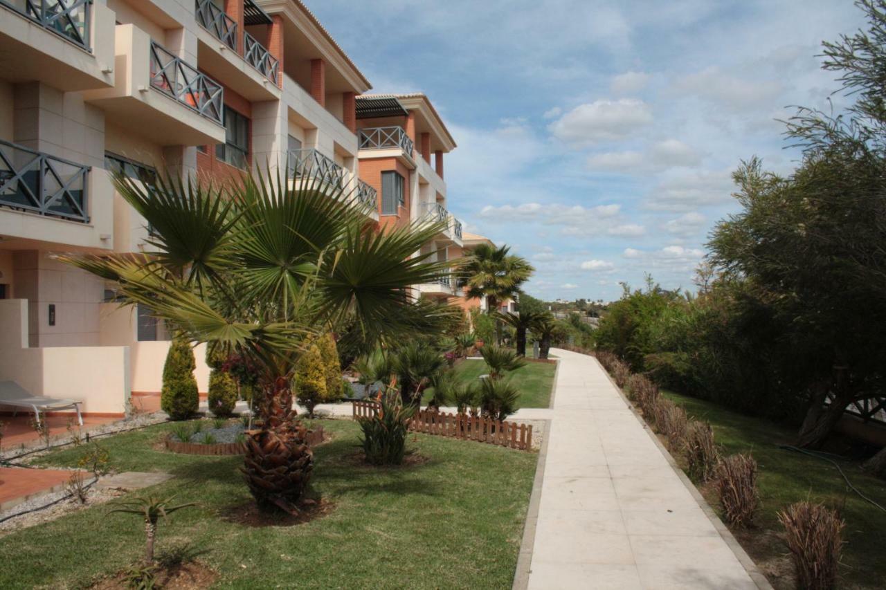 Apartamento Com Piscina Em Albufeira, Corcovada Bagian luar foto